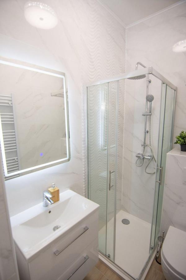 Flexible Selfcheckins 27 - Bedroom - New Zagabria Esterno foto